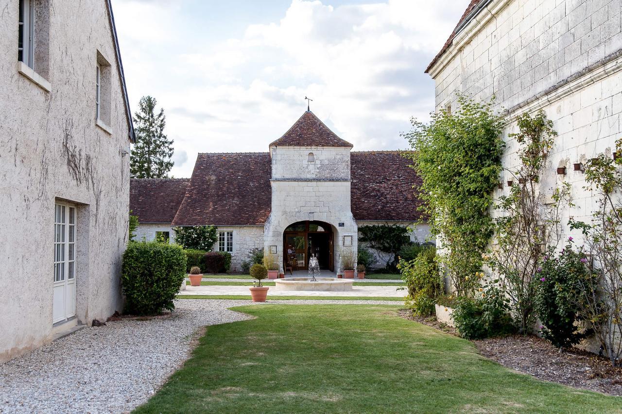Manoir De La Rousselliere Aparthotel Loches Exterior photo